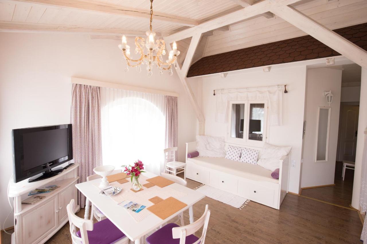 Bacchus Apartman - Borbarlang, Badacsony Badacsonytomaj Dış mekan fotoğraf
