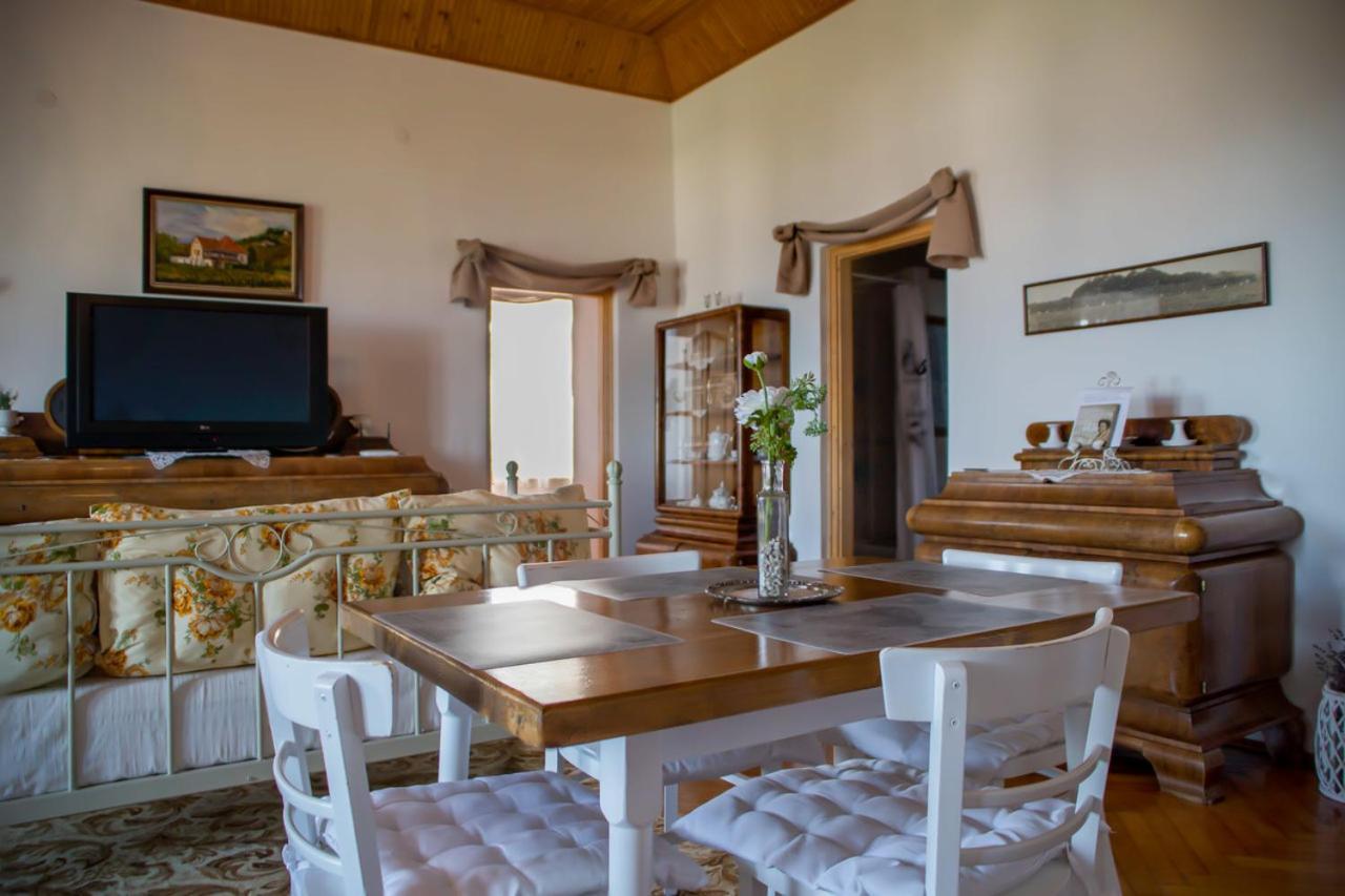Bacchus Apartman - Borbarlang, Badacsony Badacsonytomaj Dış mekan fotoğraf