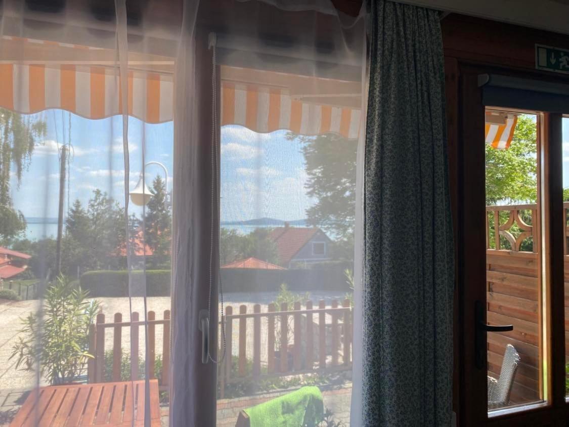 Bacchus Apartman - Borbarlang, Badacsony Badacsonytomaj Dış mekan fotoğraf