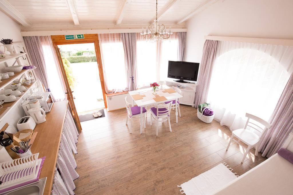 Bacchus Apartman - Borbarlang, Badacsony Badacsonytomaj Dış mekan fotoğraf